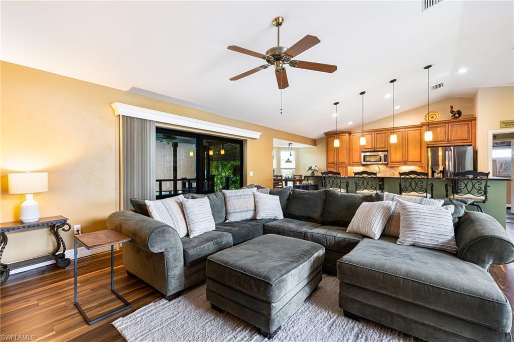 ISLAND PARK WOODLANDS - Residential