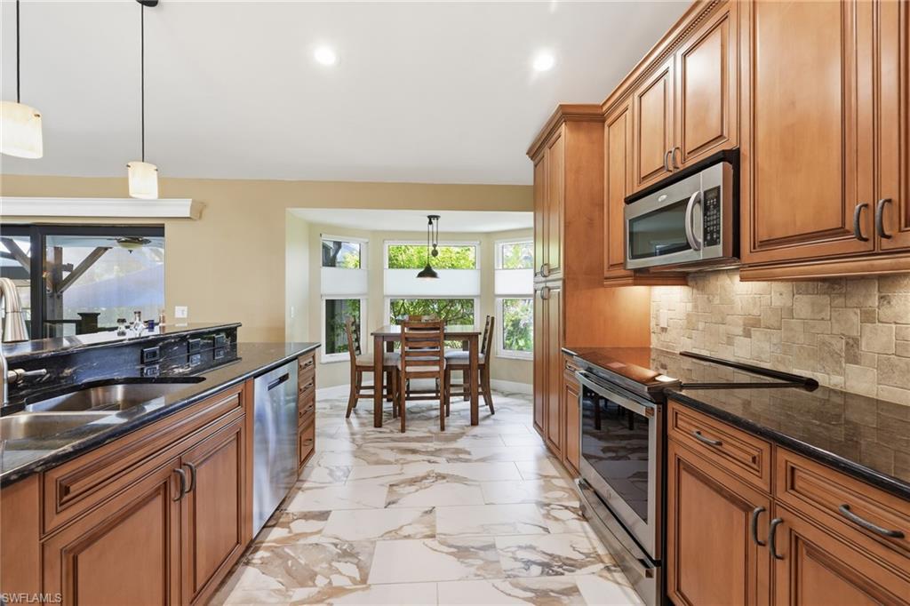 ISLAND PARK WOODLANDS - Residential