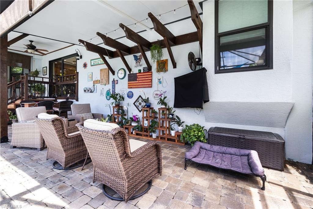 ISLAND PARK WOODLANDS - Residential