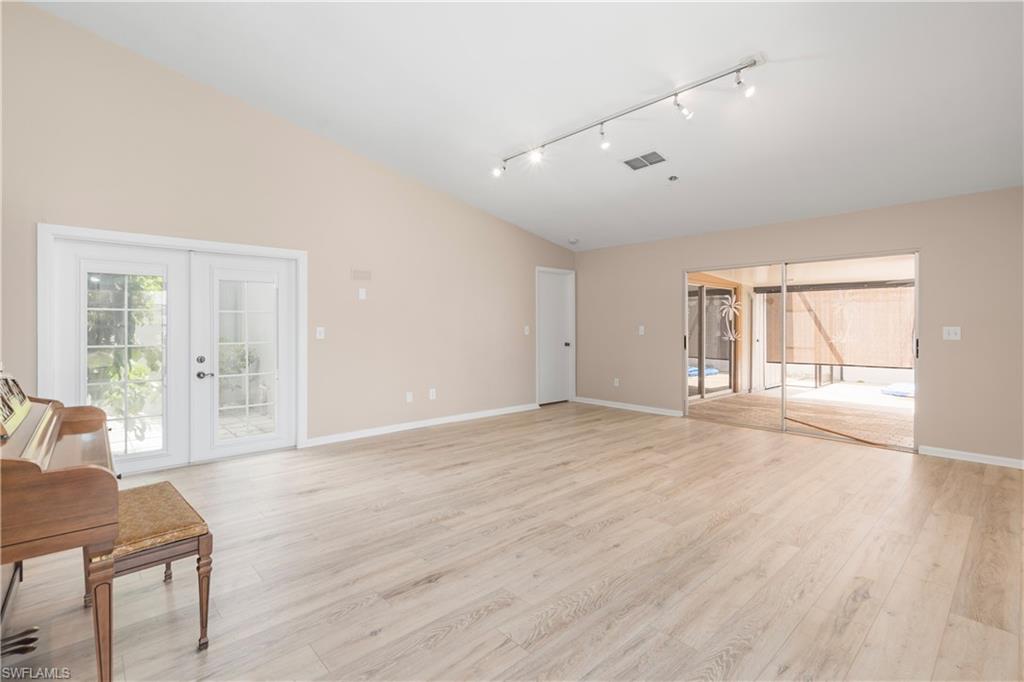 WOODCREST VILLAGE - Residential