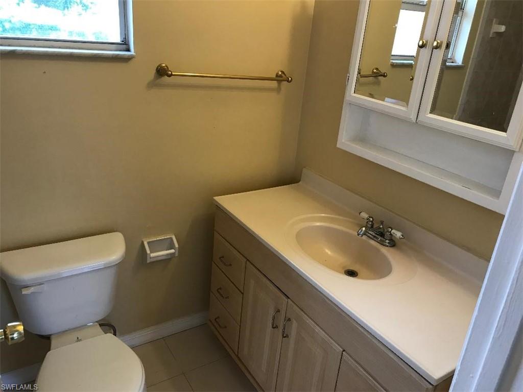 NAPLES MANOR - Residential