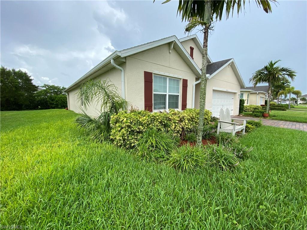 ENTRADA - Residential Lease
