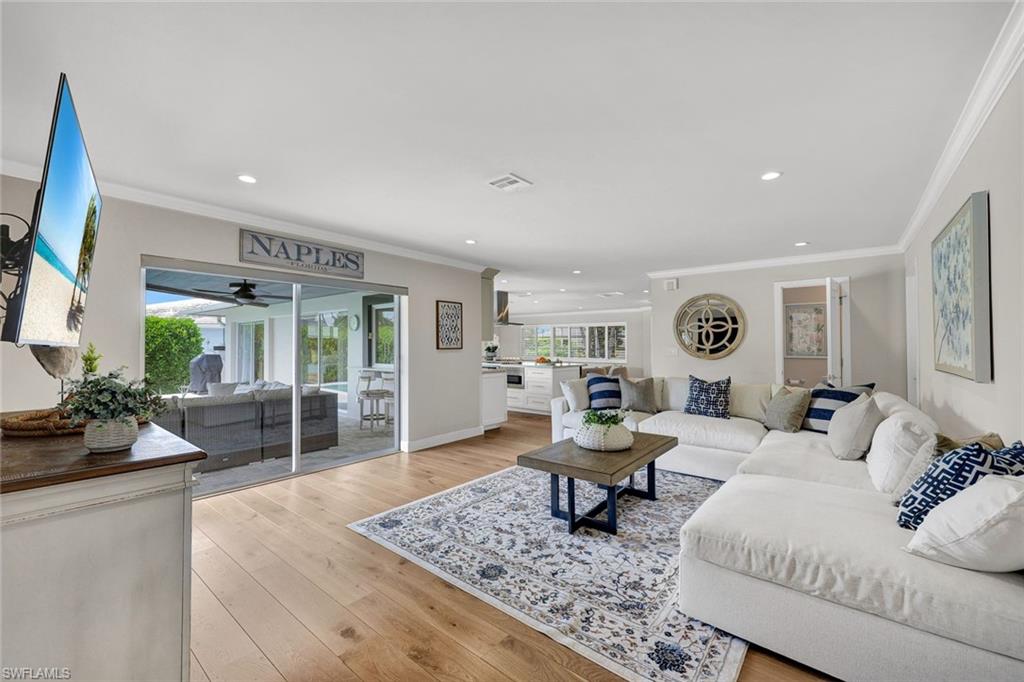 ROYAL HARBOR - Residential
