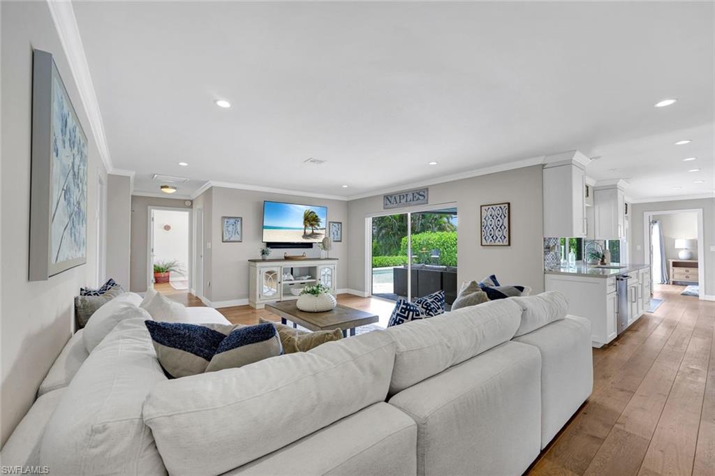 ROYAL HARBOR - Residential