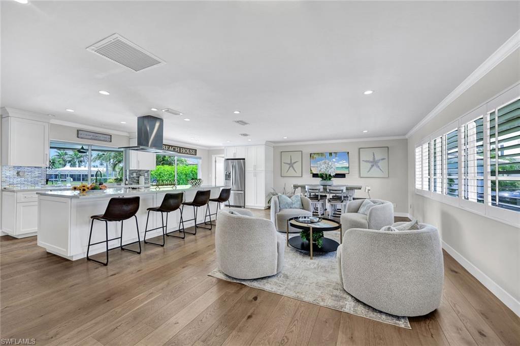 ROYAL HARBOR - Residential