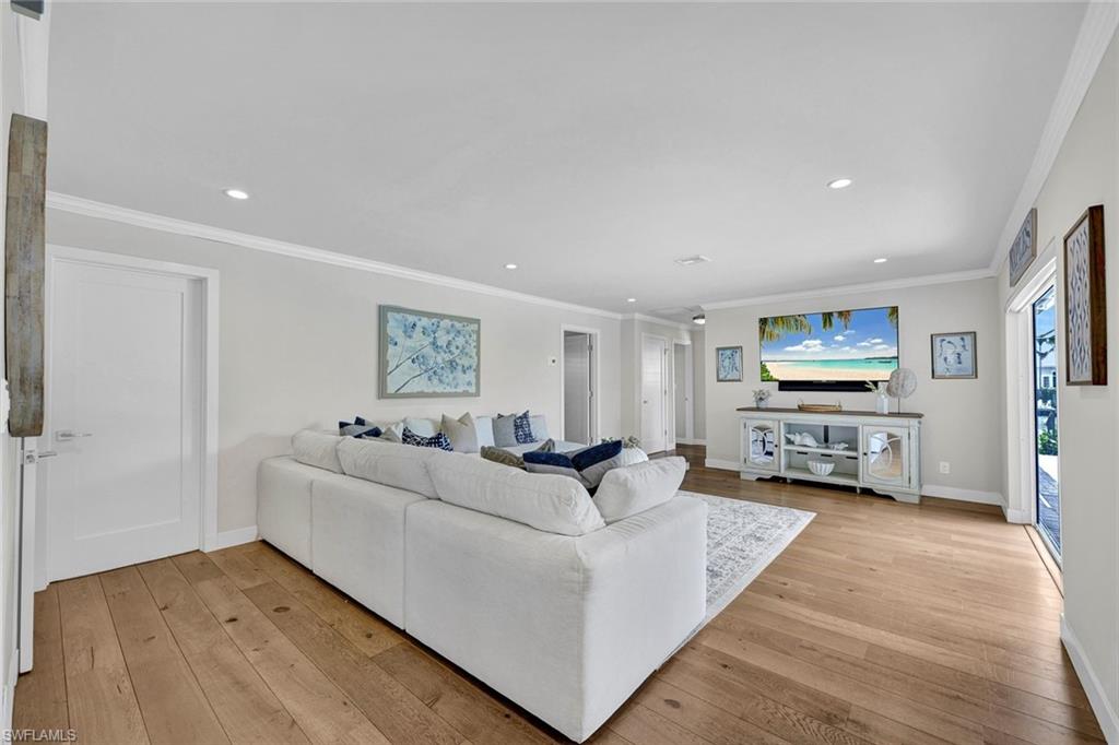 ROYAL HARBOR - Residential
