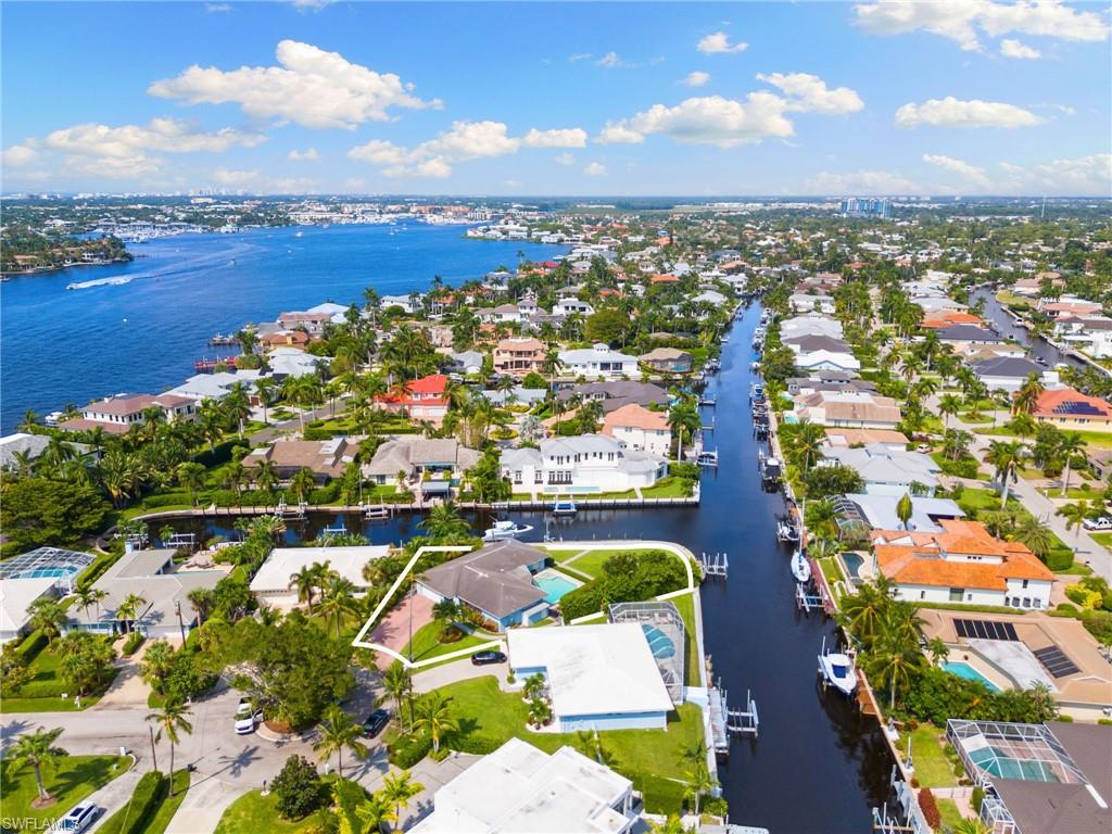 ROYAL HARBOR - Residential