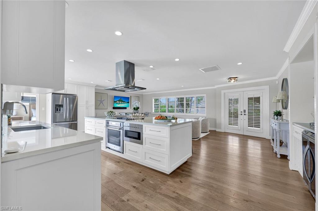 ROYAL HARBOR - Residential