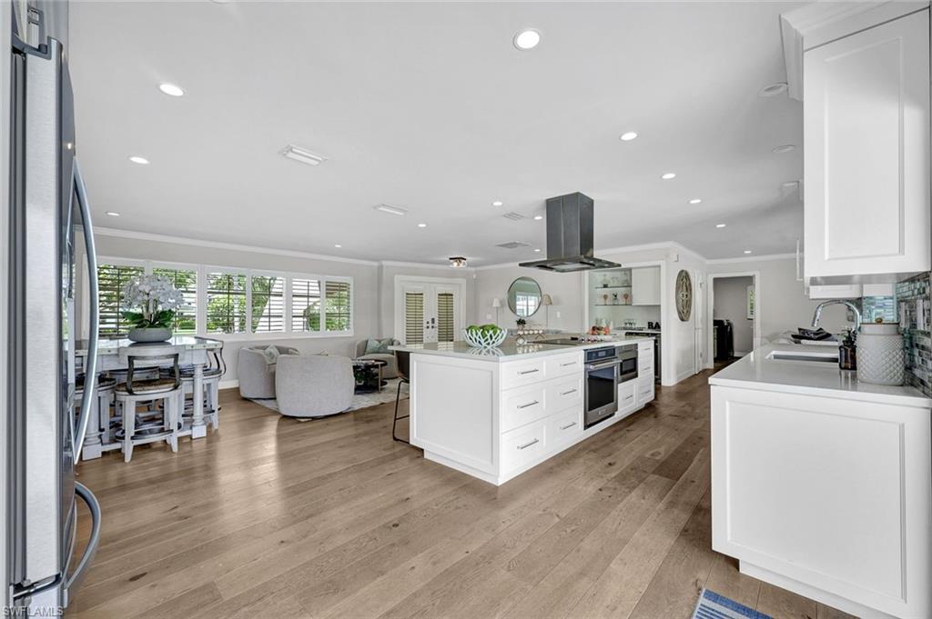 ROYAL HARBOR - Residential