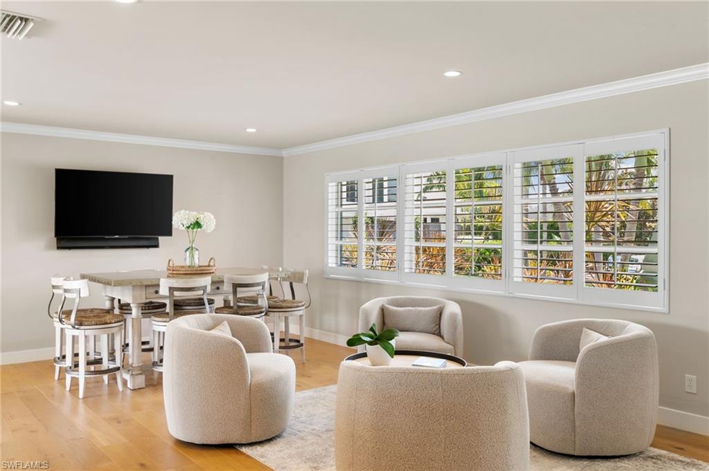 ROYAL HARBOR - Residential
