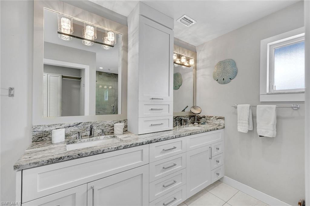 ROYAL HARBOR - Residential
