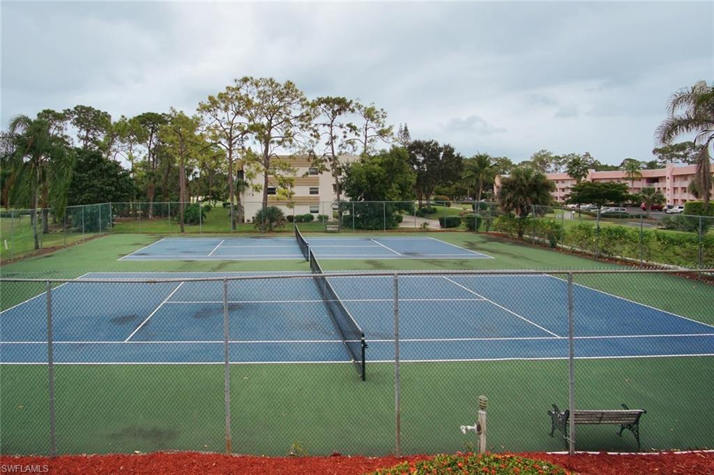 FOREST LAKES GOLF AND TENNIS CLUB - Residential