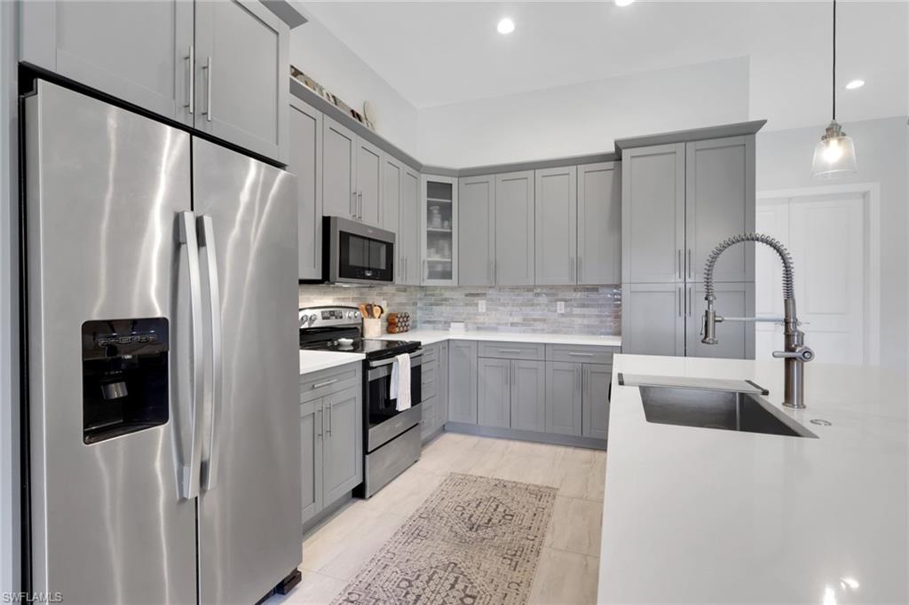 ACREAGE HEADER - Residential