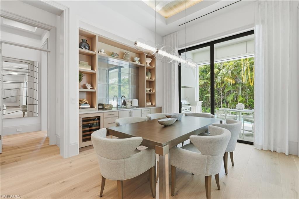 PARK SHORE - Residential