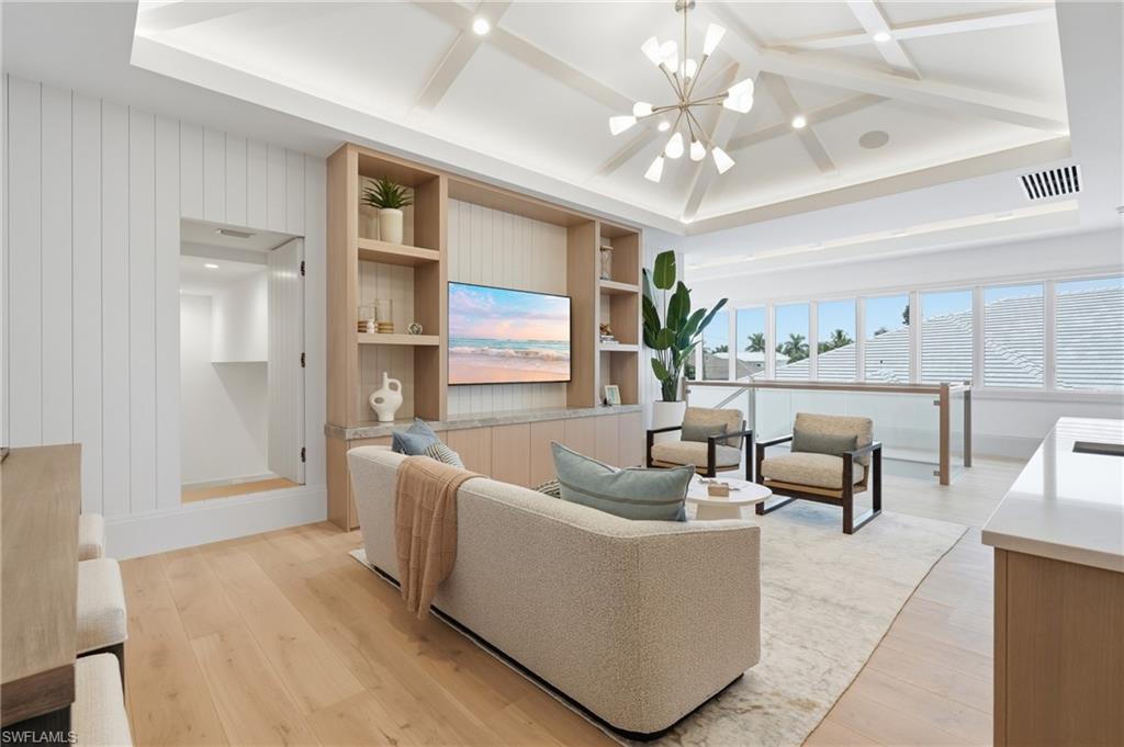 PARK SHORE - Residential