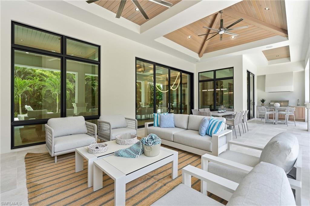 PARK SHORE - Residential