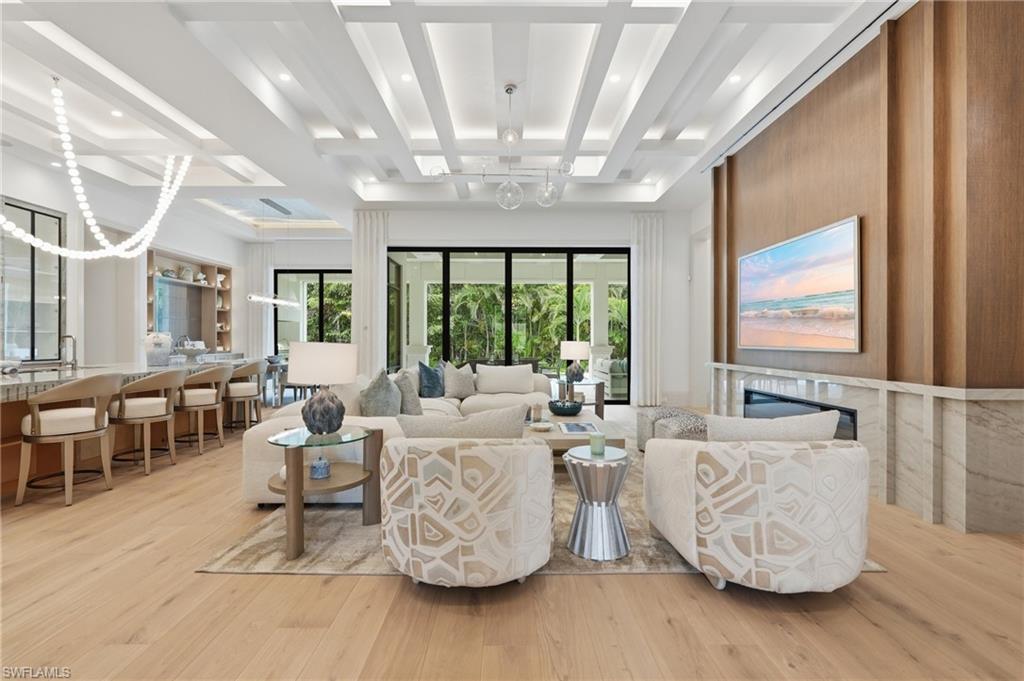 PARK SHORE - Residential