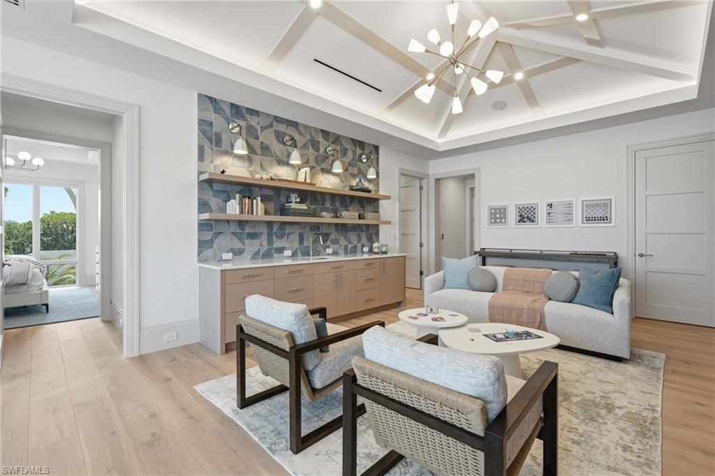 PARK SHORE - Residential