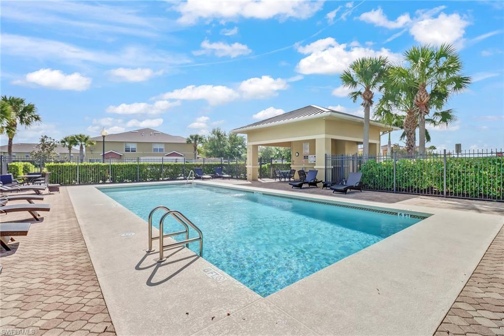 THE VISTAS - Residential