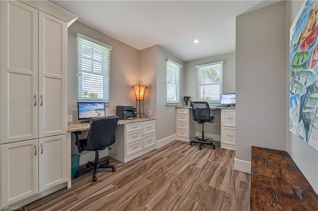 LITTLE HICKORY SHORES - Residential