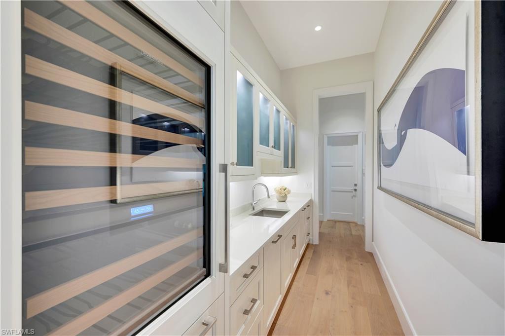 PELICAN BAY WOODS - Residential