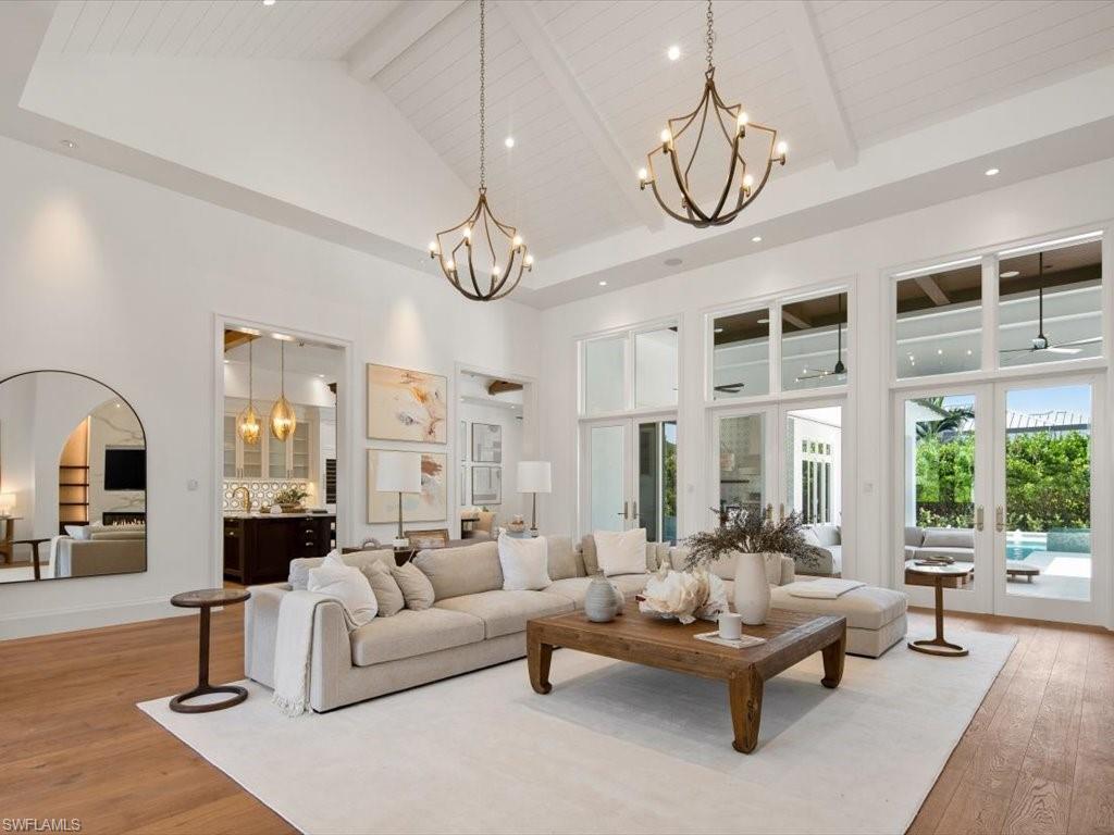 MOORINGS - Residential