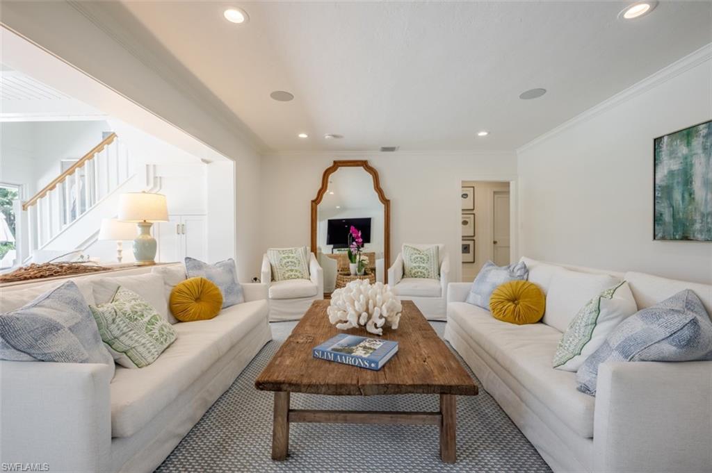 AQUALANE SHORES - Residential