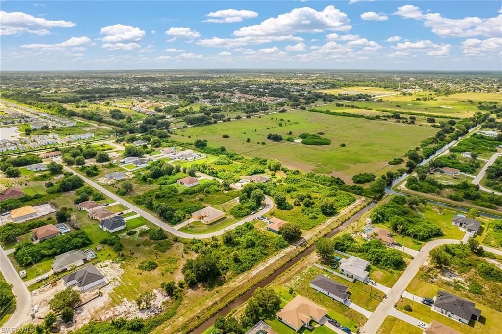 LEHIGH ACRES - Land