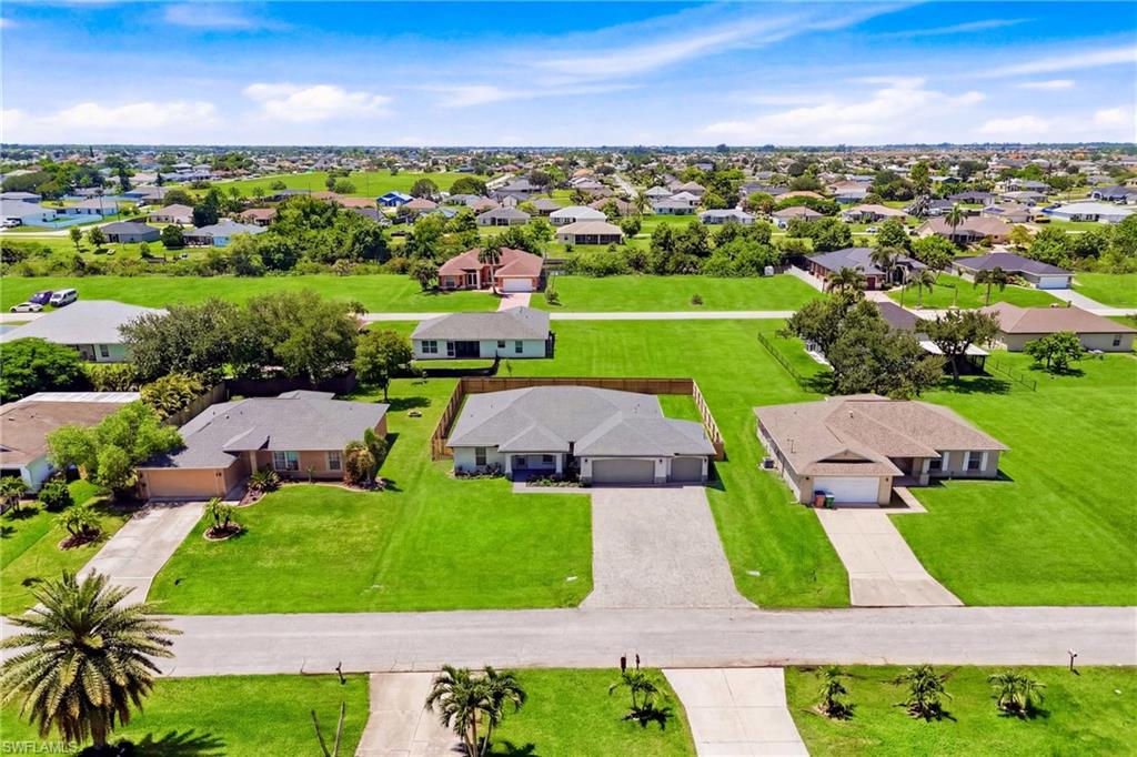 CAPE CORAL - Residential
