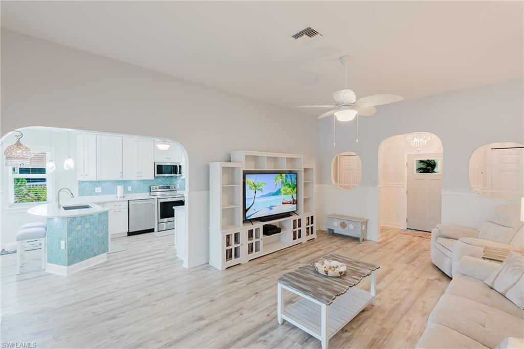 NESTING OF PINE ISLAND - Residential