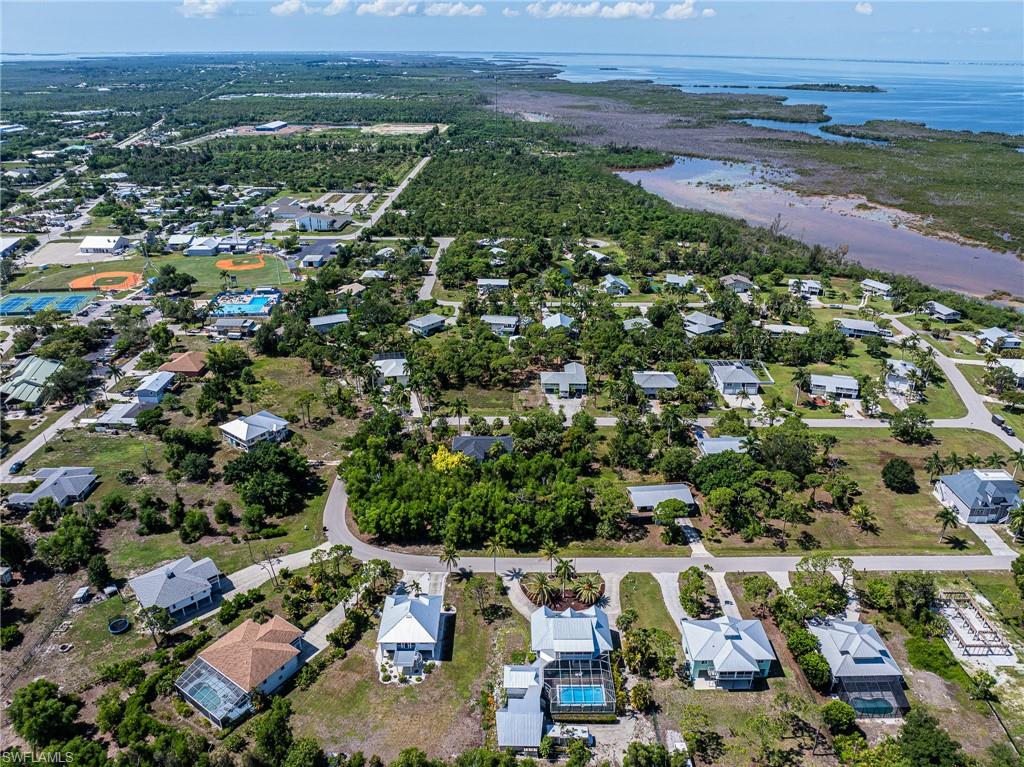 NESTING OF PINE ISLAND - Residential