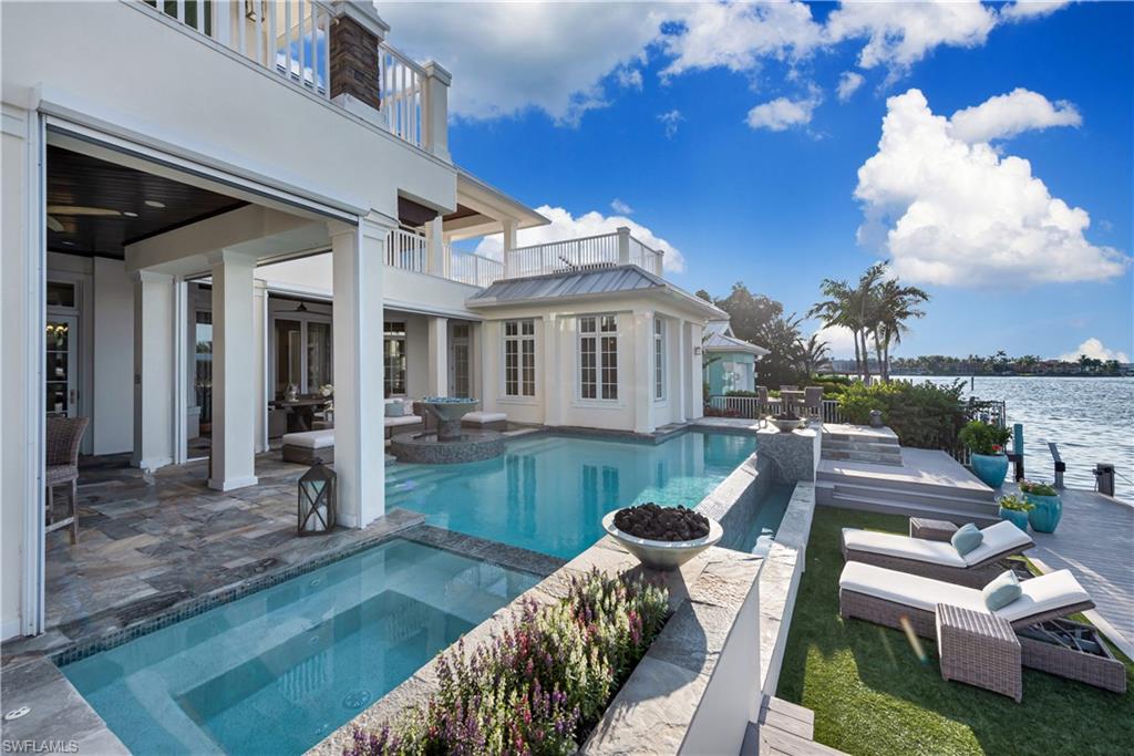 ROYAL HARBOR - Residential