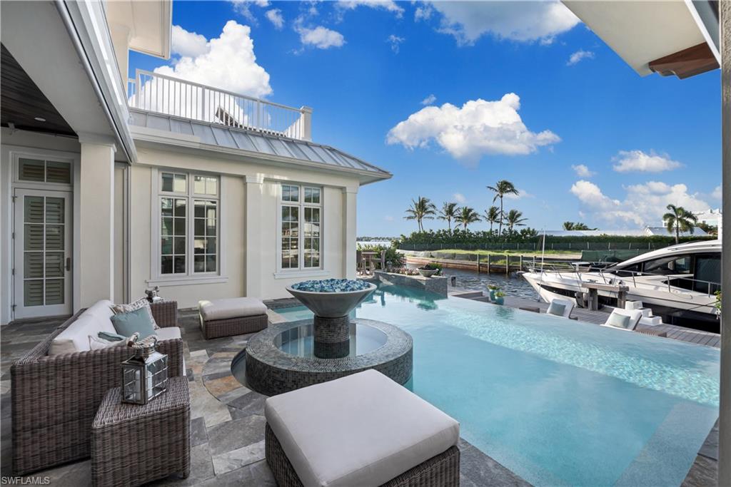 ROYAL HARBOR - Residential