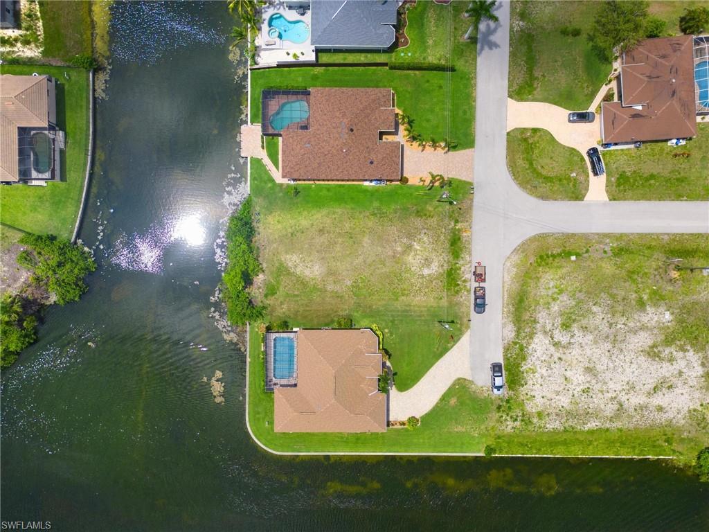 CAPE CORAL - Land