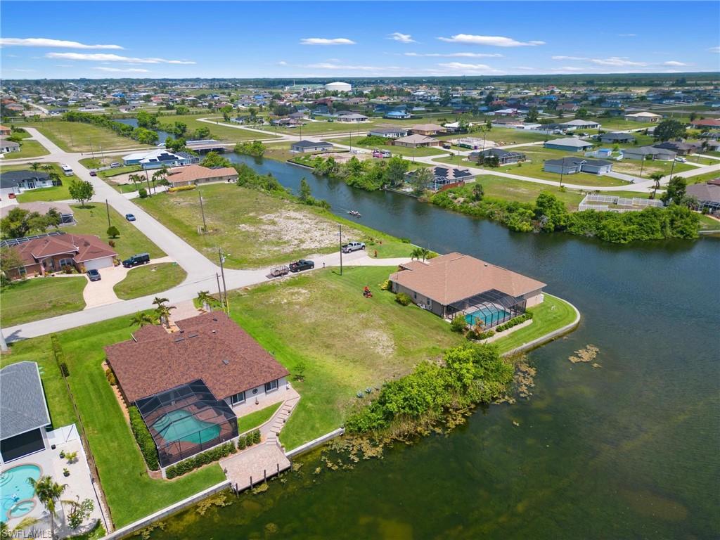 CAPE CORAL - Land