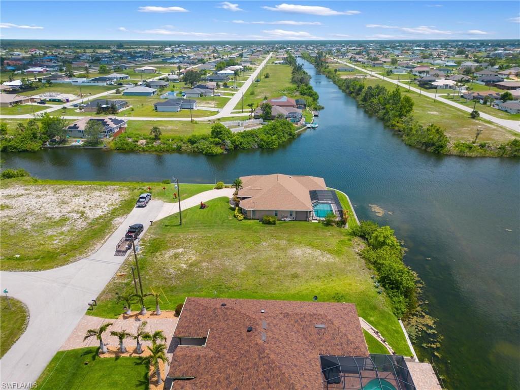 CAPE CORAL - Land