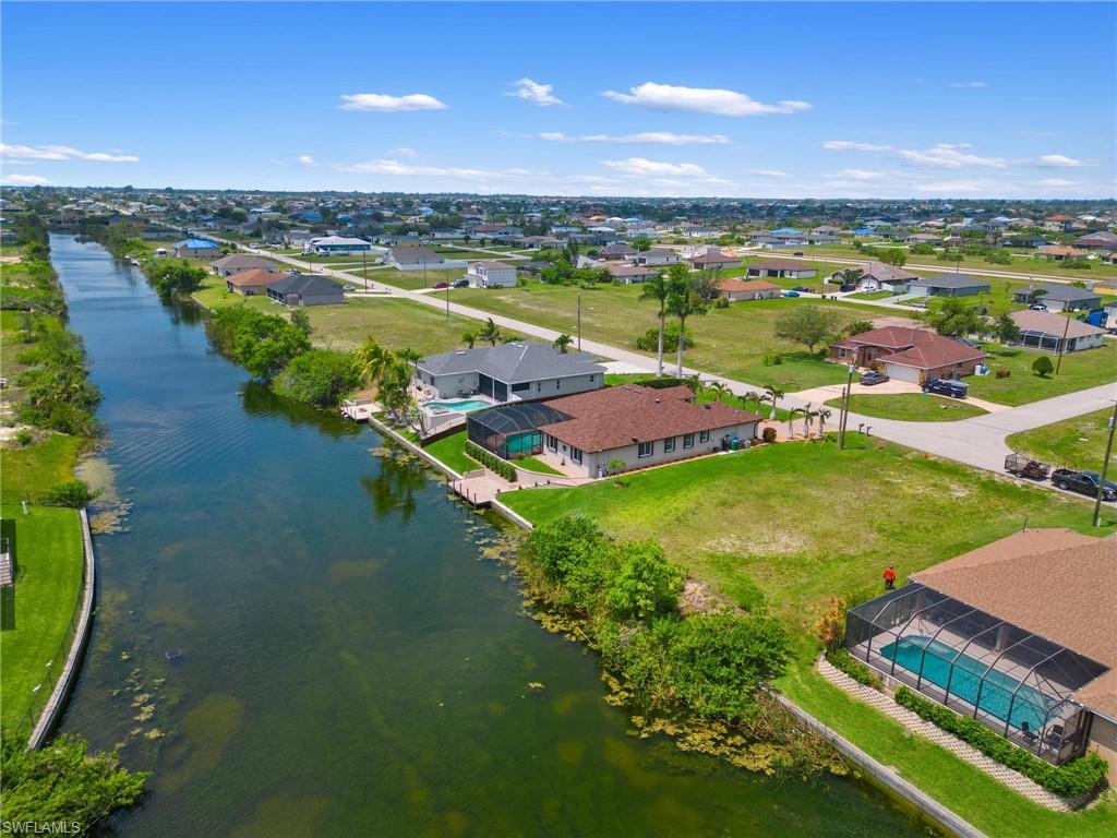 CAPE CORAL - Land
