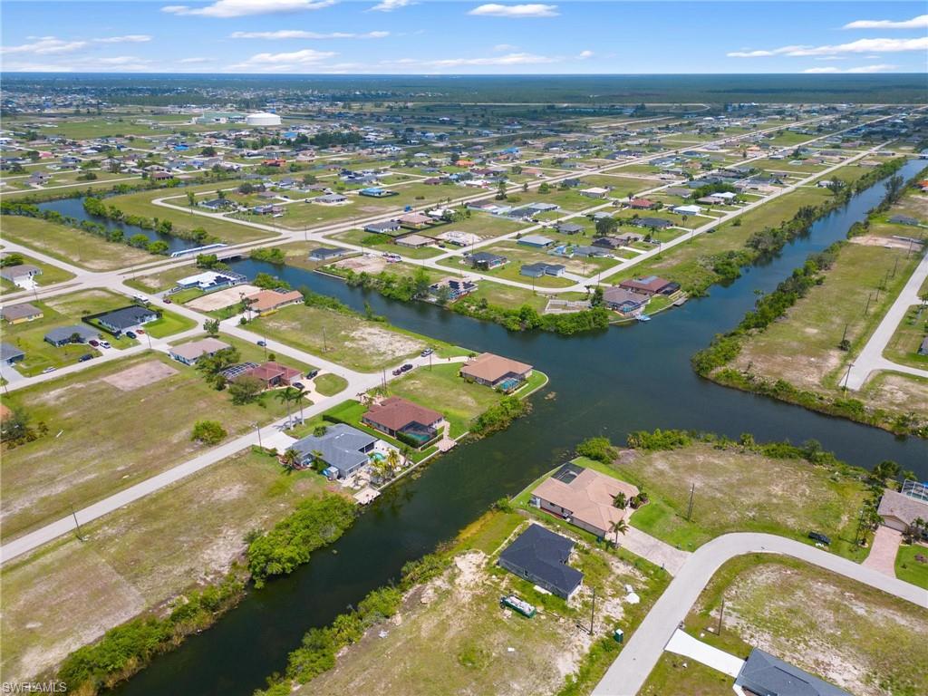 CAPE CORAL - Land