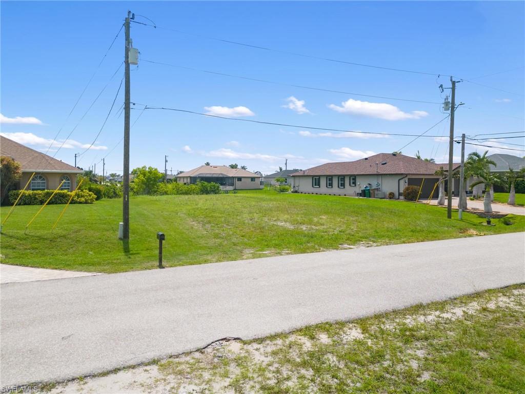 CAPE CORAL - Land