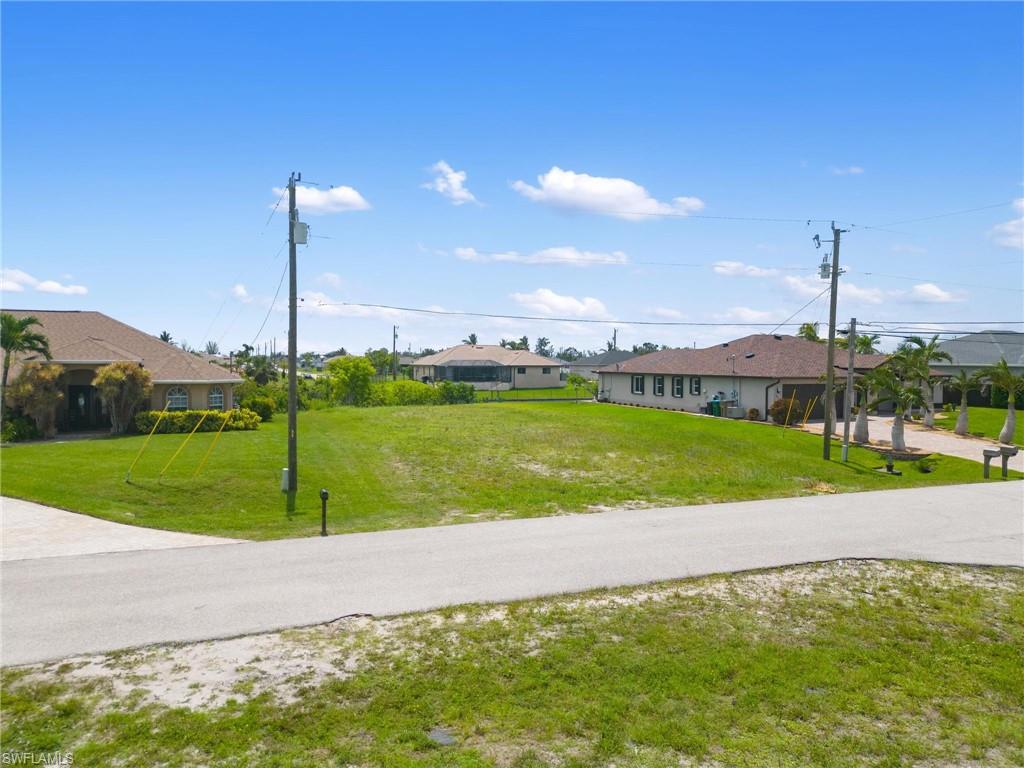 CAPE CORAL - Land