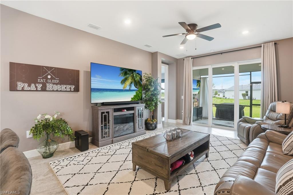 DEL WEBB OAK CREEK - Residential Lease