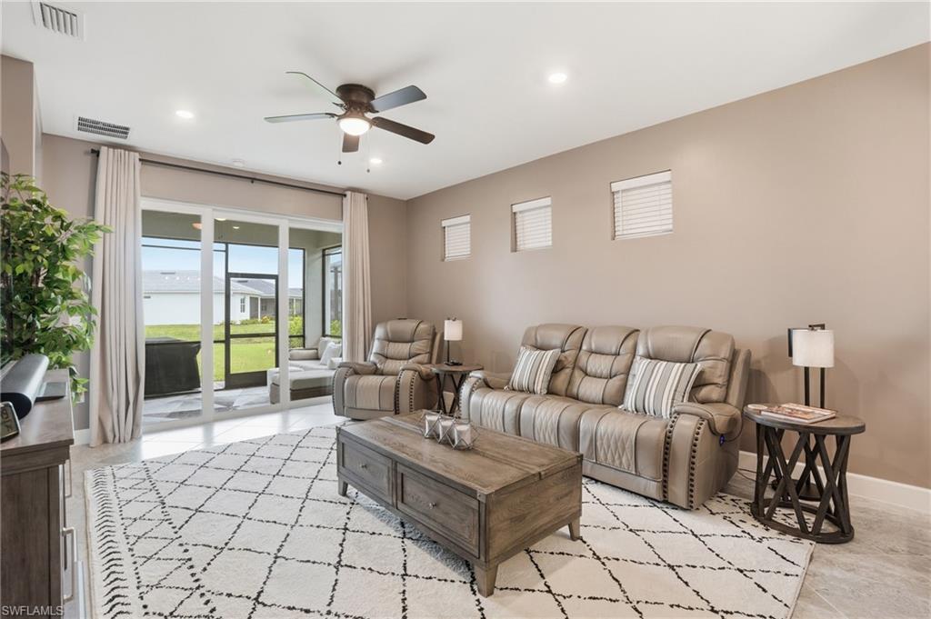 DEL WEBB OAK CREEK - Residential Lease