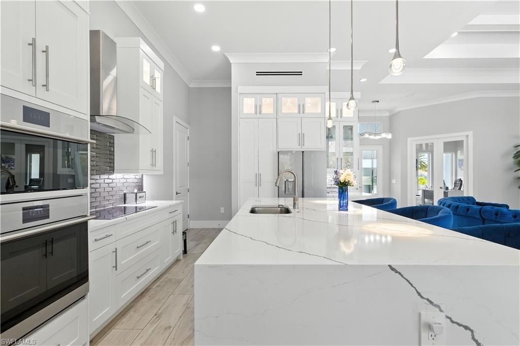 MARCO ISLAND - Residential