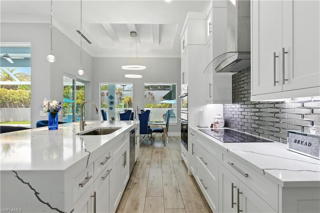 MARCO ISLAND - Residential
