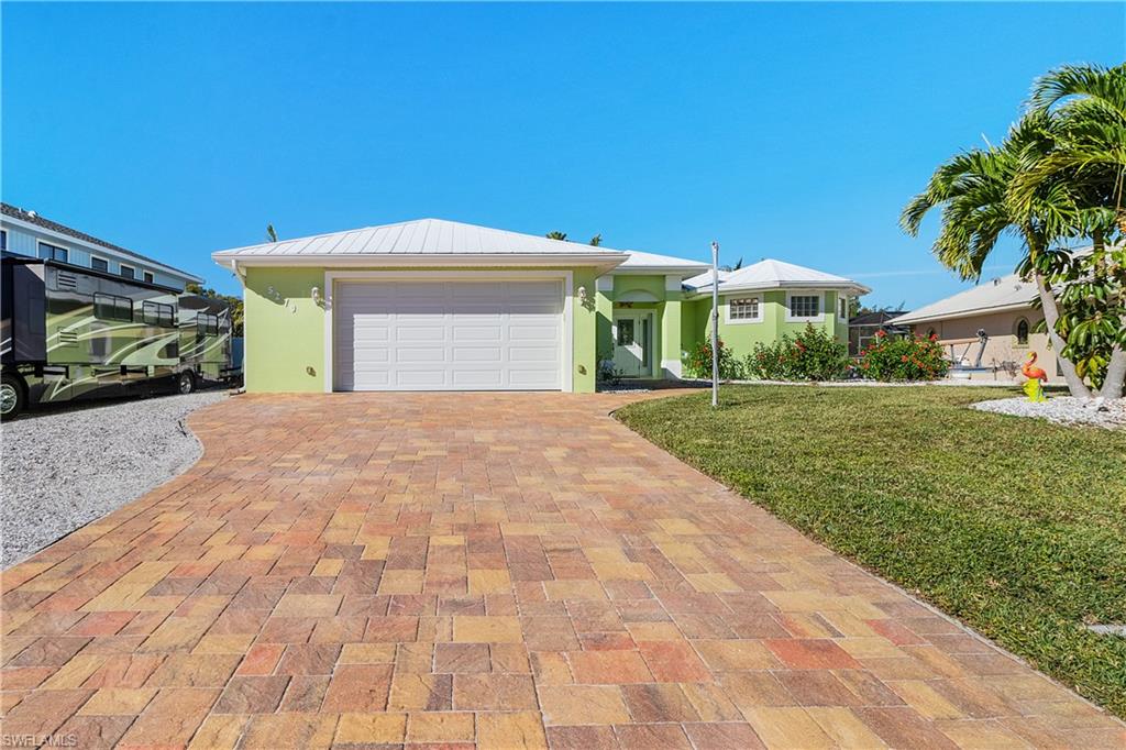 CHARLOTTE SHORES - Residential