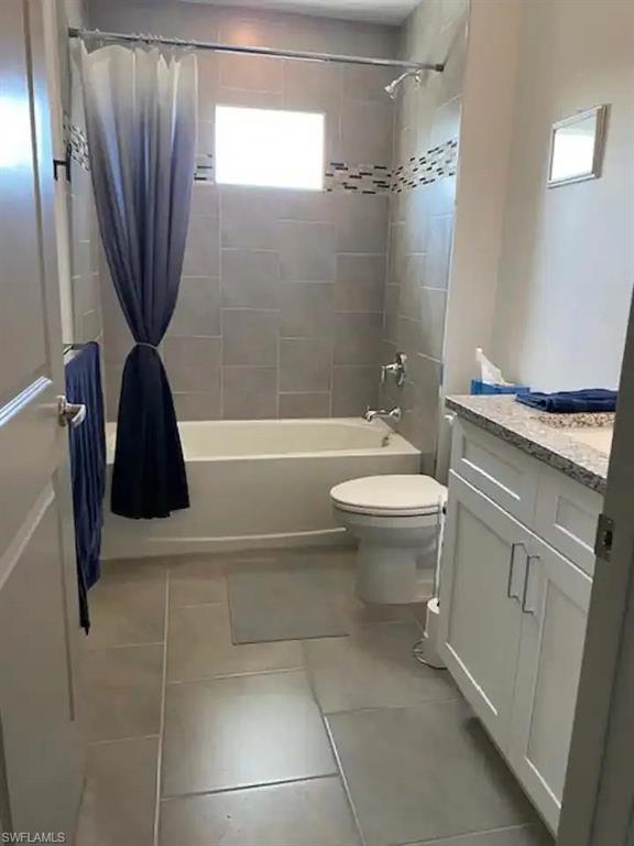 CHARLOTTE SHORES - Residential Lease