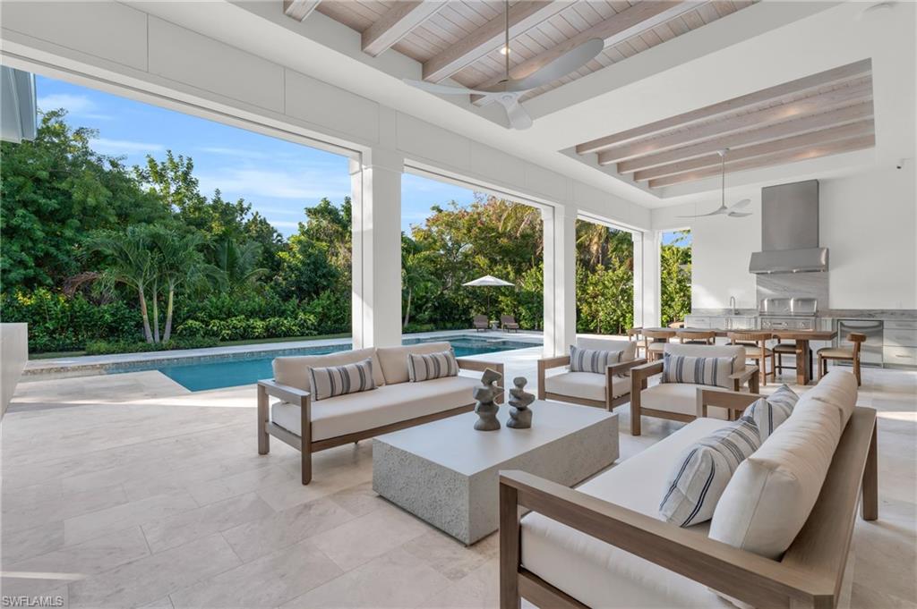 MOORINGS - Residential