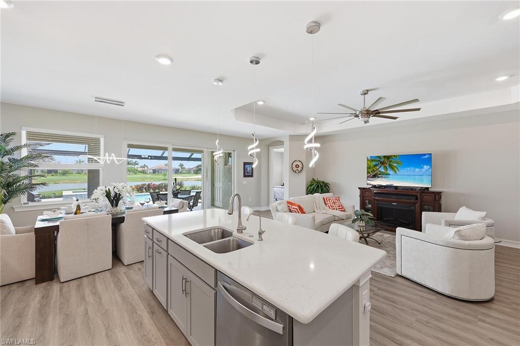 ROYAL PALM GOLF ESTATES - Residential Lease