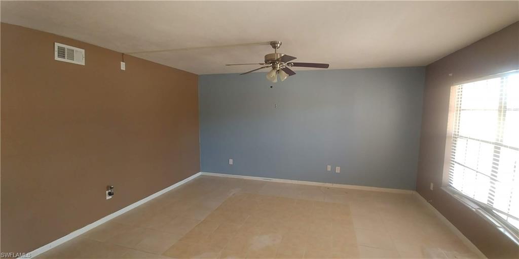 VILLA PINES OF CAPE CORAL - Residential
