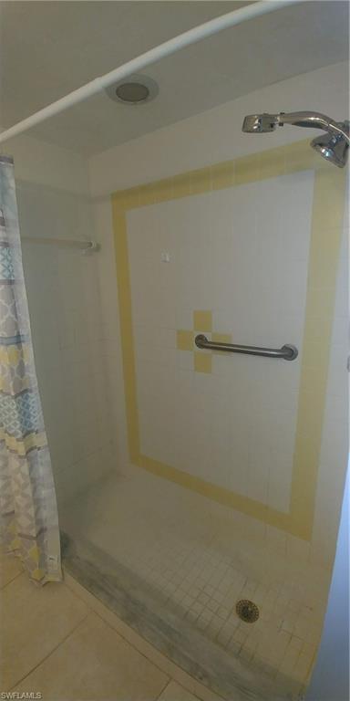 VILLA PINES OF CAPE CORAL - Residential
